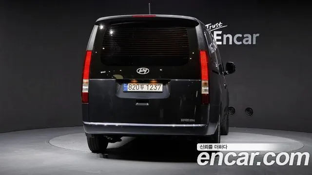 Hyundai Staria Staria Карго 5 мест — Фото автомобиля 2