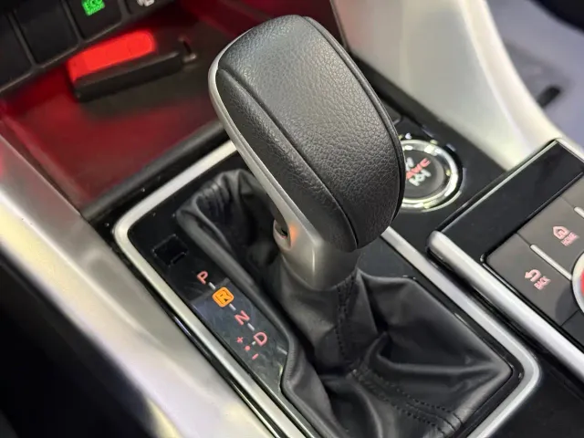 Mitsubishi Eclipse Cross — Фото автомобиля 13