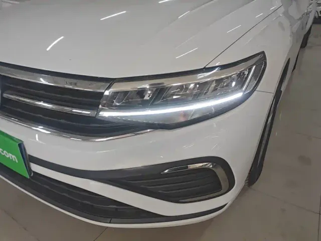 Volkswagen Bora — Фото автомобиля 23