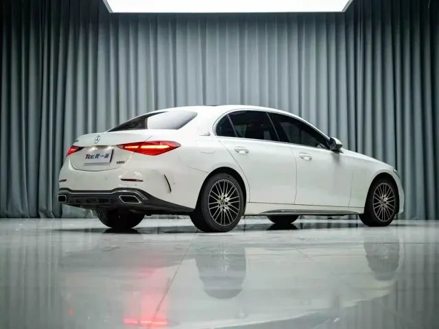 Mercedes-Benz C-Class — Фото автомобиля 10