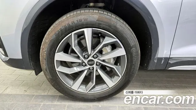 Audi Q5 45 TFSI quattro — Фото автомобиля 5