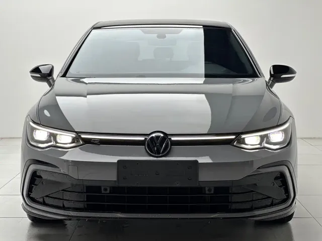 Volkswagen Golf — Фото автомобиля 2