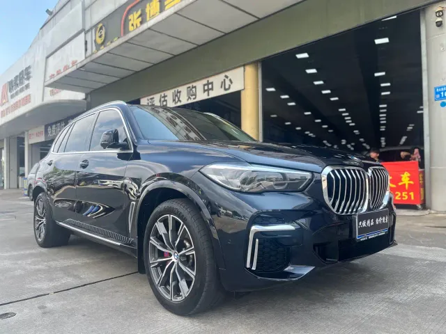 BMW X5 — Фото автомобиля 2