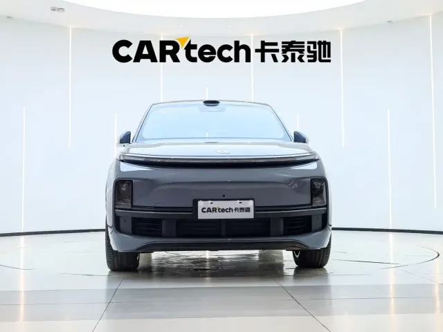 Li Auto L8 — Фото автомобиля 6