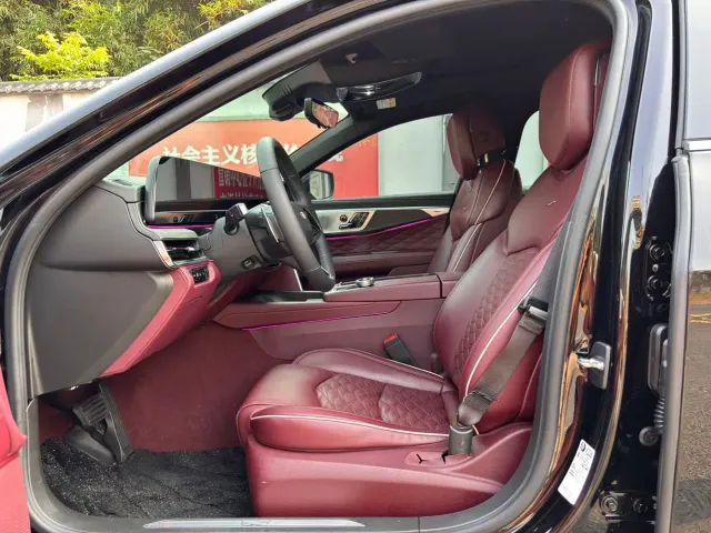 Cadillac CT6 — Фото автомобиля 5