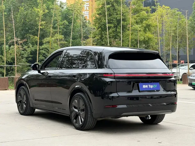 Li Auto L7 — Фото автомобиля 7