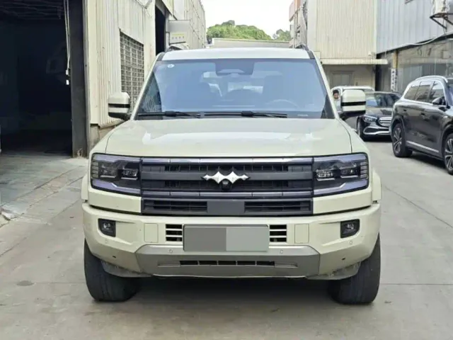BYD FangChengBao Leopard 5 — Фото автомобиля 2