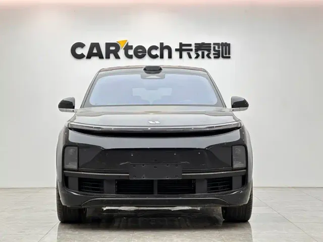 Li Auto L8 — Фото автомобиля 7