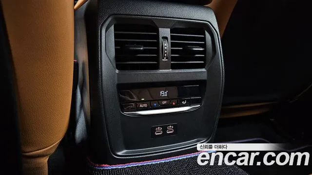 BMW 3-Series 3 серия (G20) 320i M Sport — Фото автомобиля 29