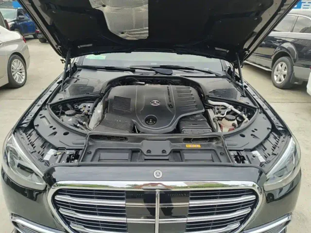 Mercedes-Benz S-Class — Фото автомобиля 19