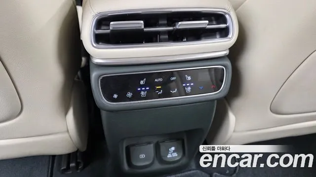 Genesis GV80 — Фото автомобиля 24