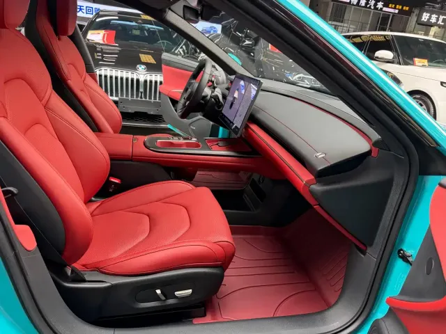 Xiaomi SU7 — Фото автомобиля 24