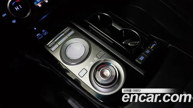 Genesis G80 Бензин 3.5 турбо AWD — Фото автомобиля 9