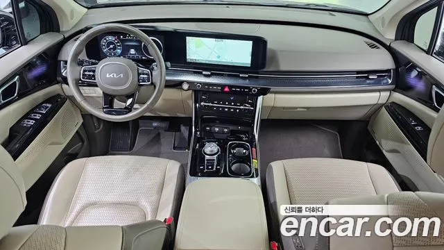 Kia Carnival Generation 4 — Фото автомобиля 10