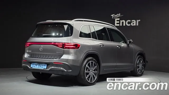 Mercedes-Benz EQB X243 — Фото автомобиля 2