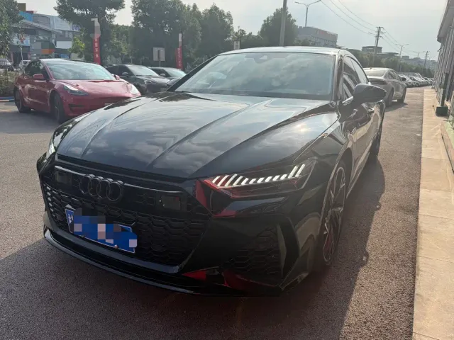 Фотография автомобиля — Audi A7L