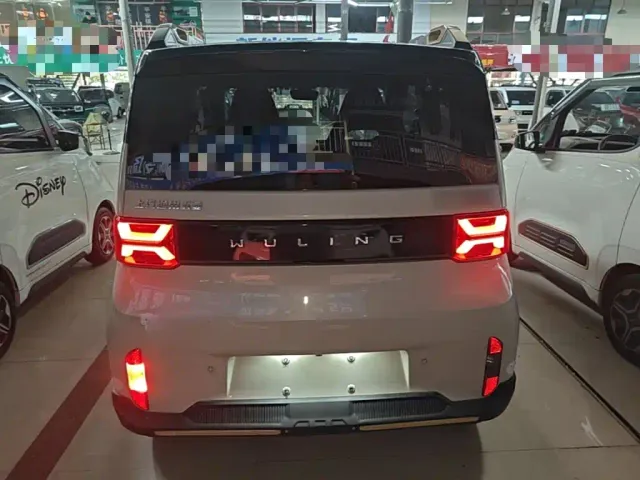 Wuling Hongguang Mini EV — Фото автомобиля 5
