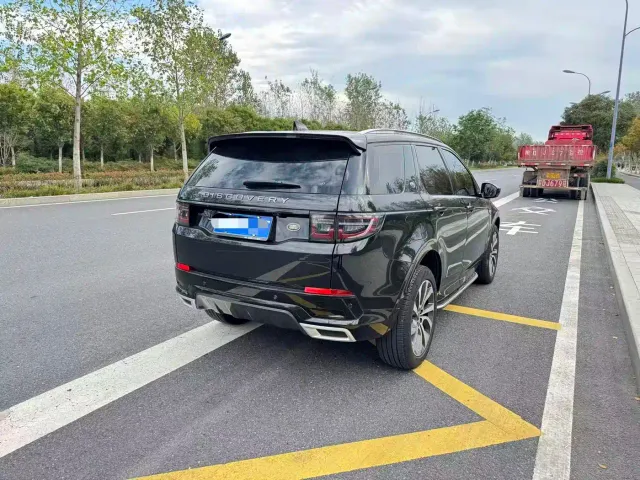 Land Rover Discovery Sport — Фото автомобиля 7