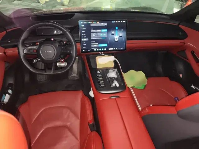 Xiaomi SU7 — Фото автомобиля 10