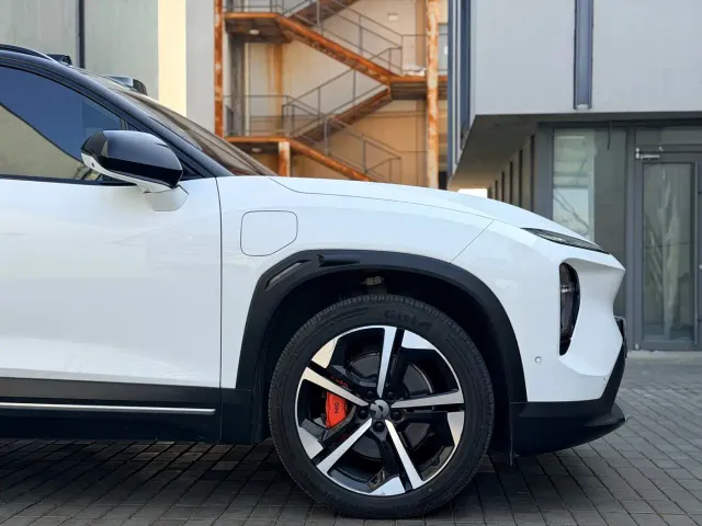 Nio ES7 — Фото автомобиля 8