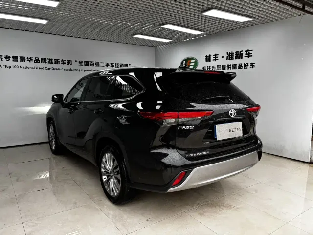 Toyota Highlander — Фото автомобиля 7