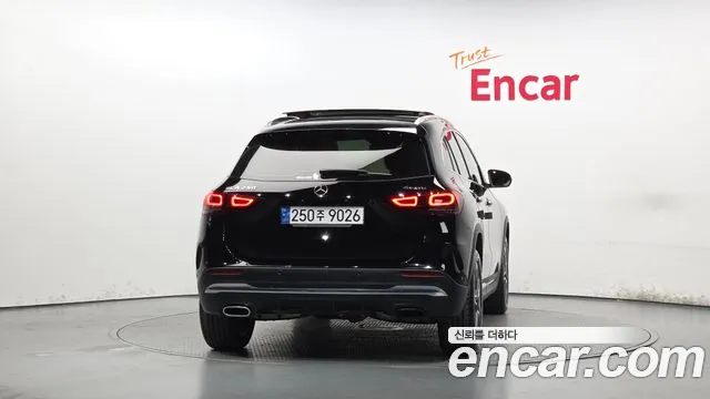 Mercedes-Benz GLA-Class H247 — Фото автомобиля 3