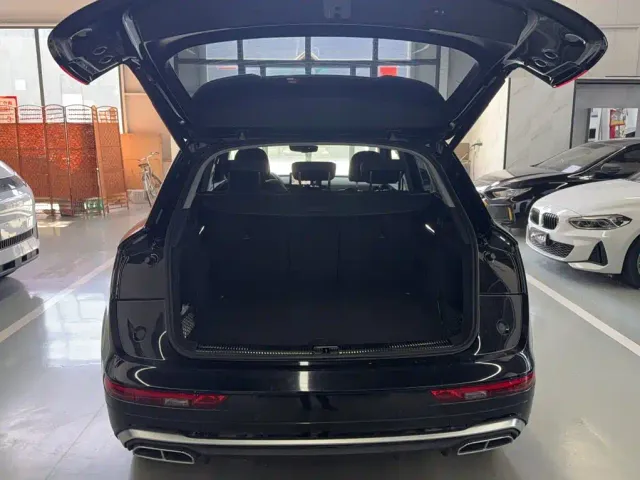 Audi Q5L — Фото автомобиля 13