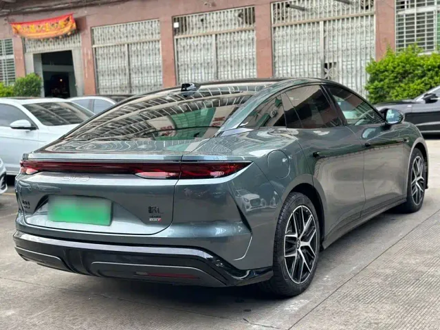 BYD Han L — Фото автомобиля 6