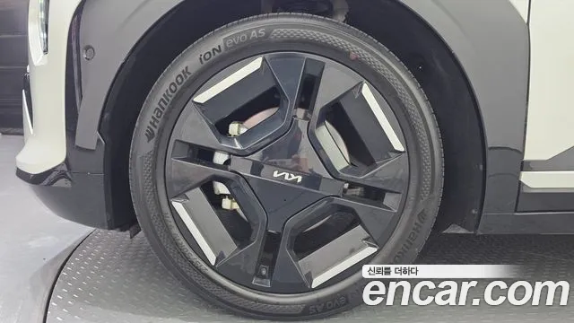Kia EV3 — Фото автомобиля 5
