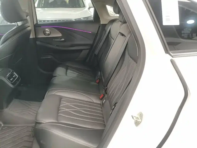 Chery Arrizo 8 — Фото автомобиля 16