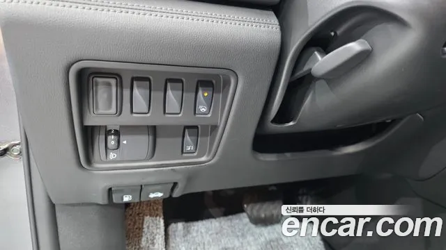 Renault-KoreaSamsung QM6 Новый QM6 2.0 LPe Première 2WD — Фото автомобиля 24