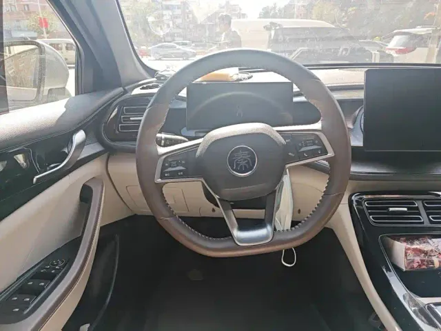BYD Qin PLUS — Фото автомобиля 6
