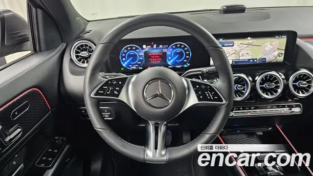 Mercedes-Benz EQA — Фото автомобиля 4