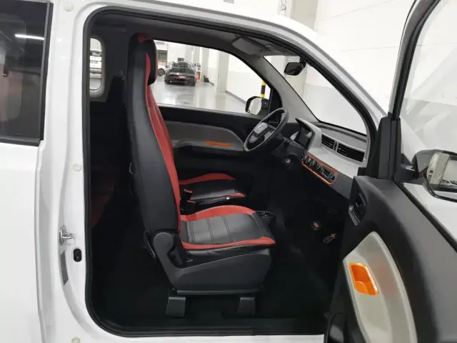 Wuling Hongguang Mini EV — Фото автомобиля 23