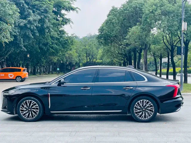 Hongqi H5 — Фото автомобиля 18