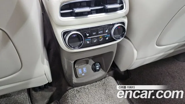 Genesis GV80 2.5T Бензин AWD — Фото автомобиля 29