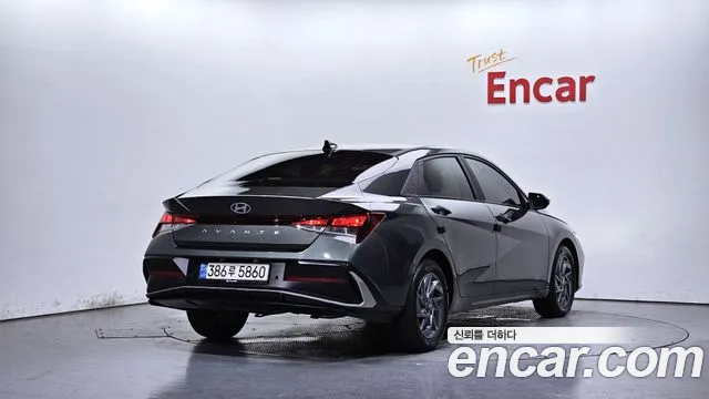 Hyundai AVANTE Новый Avante (CN7) — Фото автомобиля 2