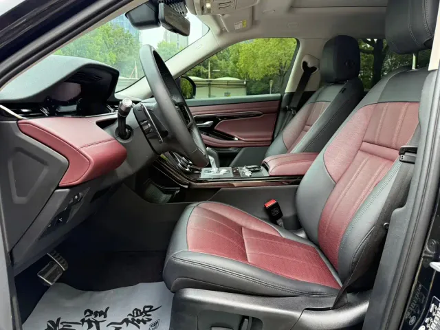 Land Rover Range Rover Evoque — Фото автомобиля 4