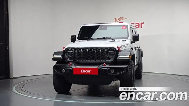 Jeep Wrangler JL — Фото автомобиля 3