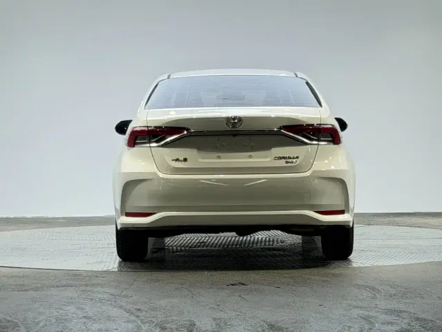 Toyota Corolla — Фото автомобиля 4