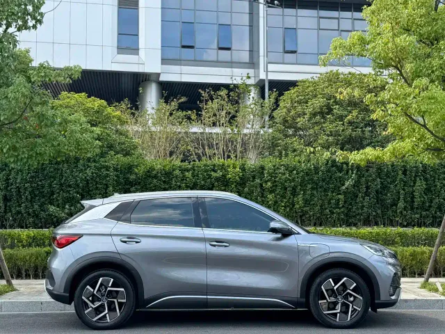 BYD Yuan PLUS — Фото автомобиля 5