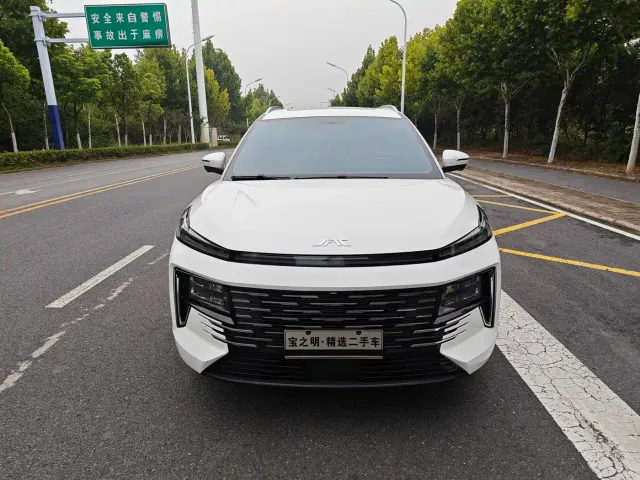 JAC Motors JAC QX PHEV — Фото автомобиля 2