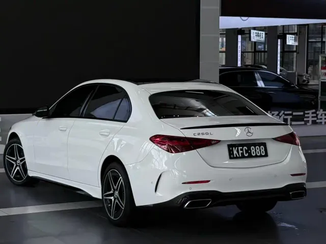 Mercedes-Benz C-Class — Фото автомобиля 4