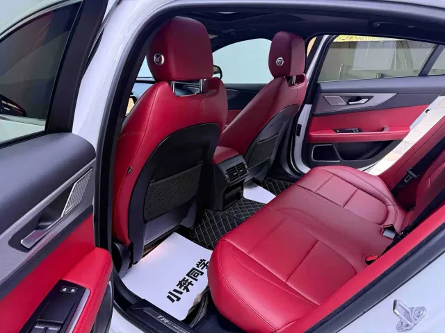 Jaguar XEL — Фото автомобиля 19