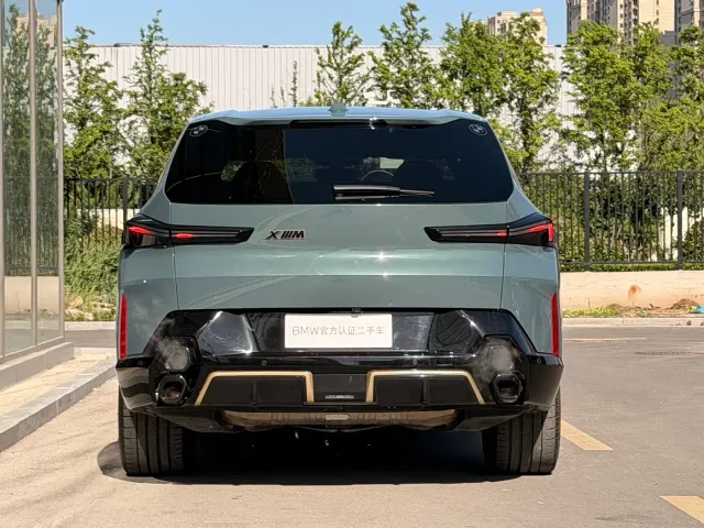 BMW XM — Фото автомобиля 23