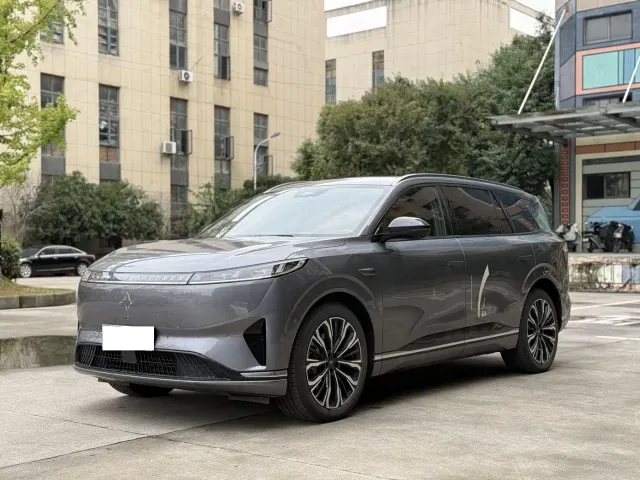 Фотография автомобиля — Dongfeng eπ 008