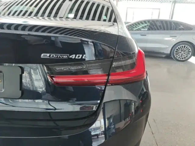 BMW i3 — Фото автомобиля 7