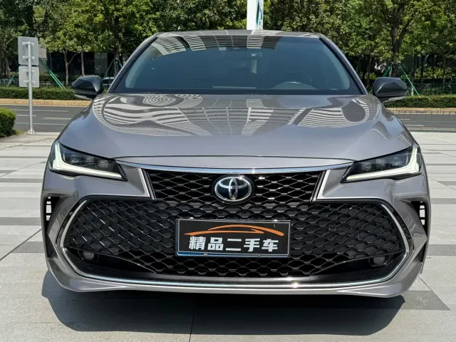 Toyota Avalon — Фото автомобиля 3