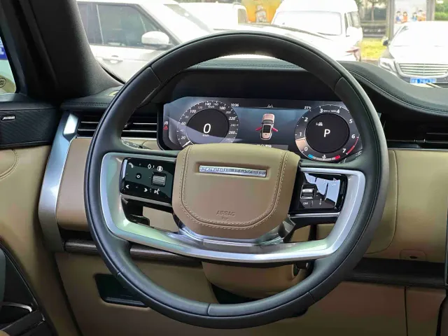 Land Rover Range Rover — Фото автомобиля 6
