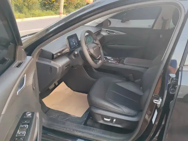 Wuling Starlight — Фото автомобиля 9